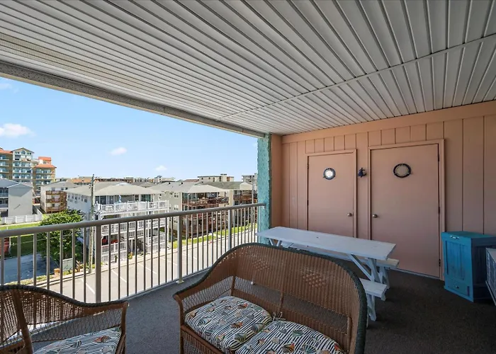 3 Bedroom 4th Floor In Severn 1, Steps To The Beach! Ocean City